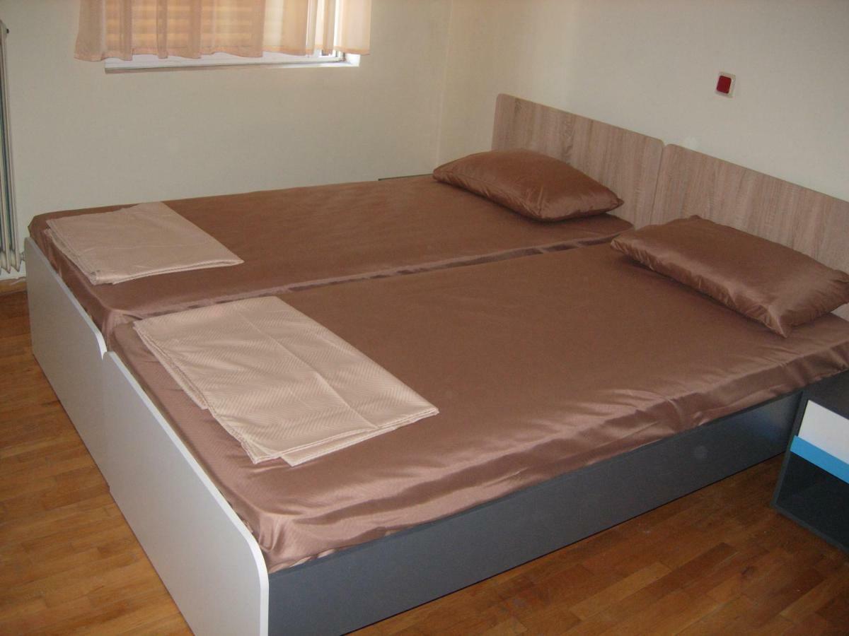 B1 Apt Mytilini Экстерьер фото